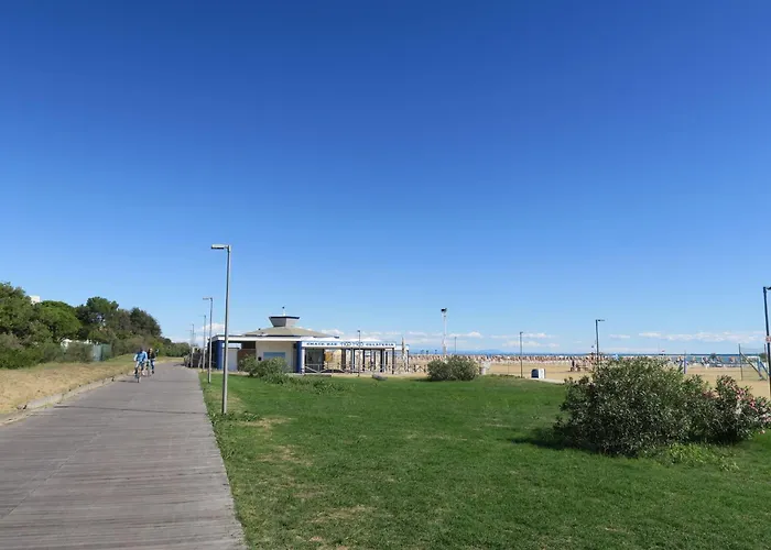 Iris Suite-5 By Interhome Appartement